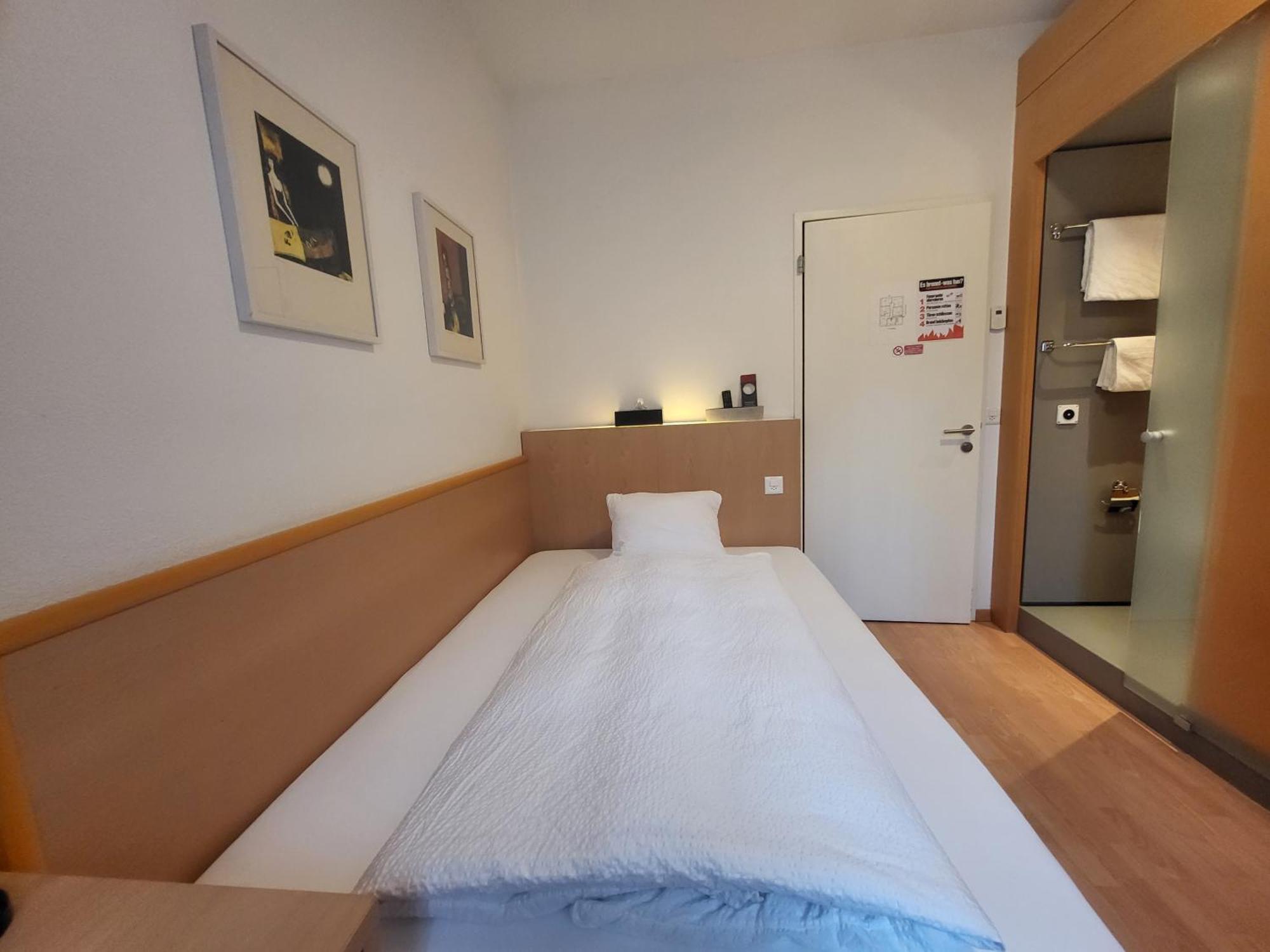 Hotel-Restaurant Eyholz Visp Pokoj fotografie